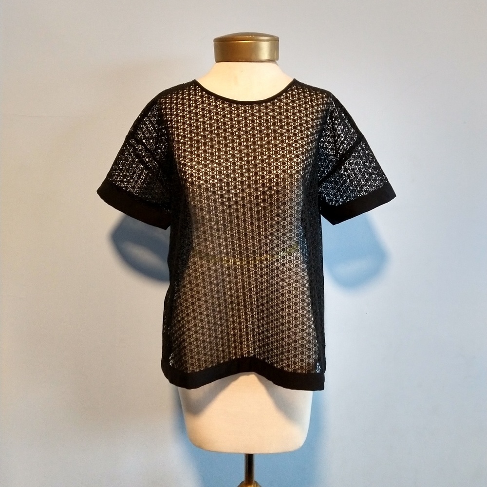Black "crochet" top Ann Taylor